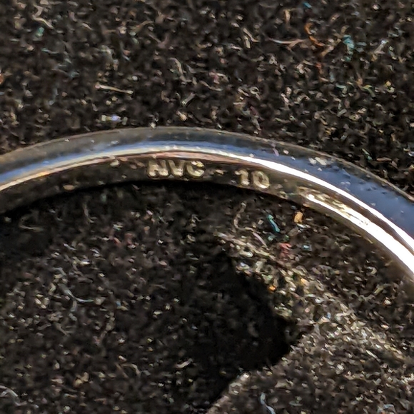 Vintage Nataliya V Collister Red Glass and Crystal Ring - Picture 4 of 6